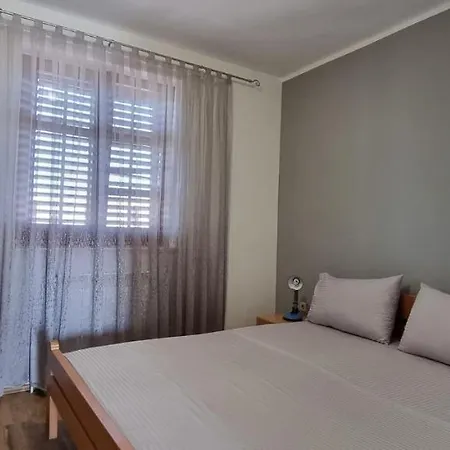 Apartman Real - 10 M From Sea Medulin